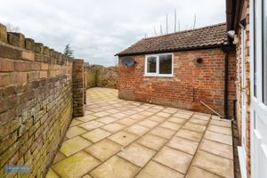 Courtyard Garden- click for photo gallery